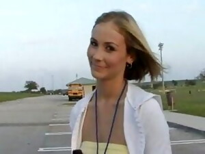 ξανθιά, χύσιμο, πισωκολλητό, μαμά, χύσιμο, αποκάλυψη φούστας