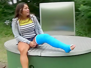 Organ kaki, Fetish, Seks publik, Gadis Swedia