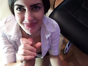 Isap kontol, Semprot sperma, Sekretaris