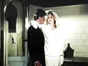 grote tieten, blond, pijpbeurt, doggystijl, gevaarlijk, vintage, echtgenote