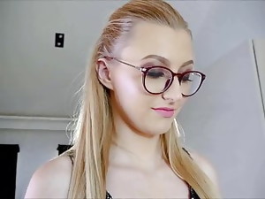 blond, kontor, sektretær, tynd, små patter, spanking