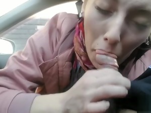 blond, bil, kuksugande, ejakulering, latina, offentligt, sväljning