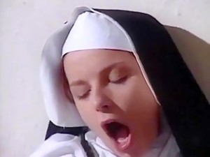 Лесбиянки, Монашки, Ретро