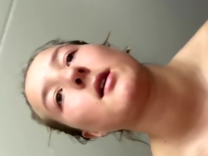 brunett, onani, små bröst, solo, svenska, sexleksaker, amatör