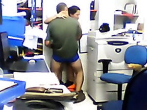 kancelarija, špijuniranje