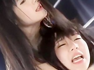 Perempuan Asia, Gadis Jepang, Bergulat